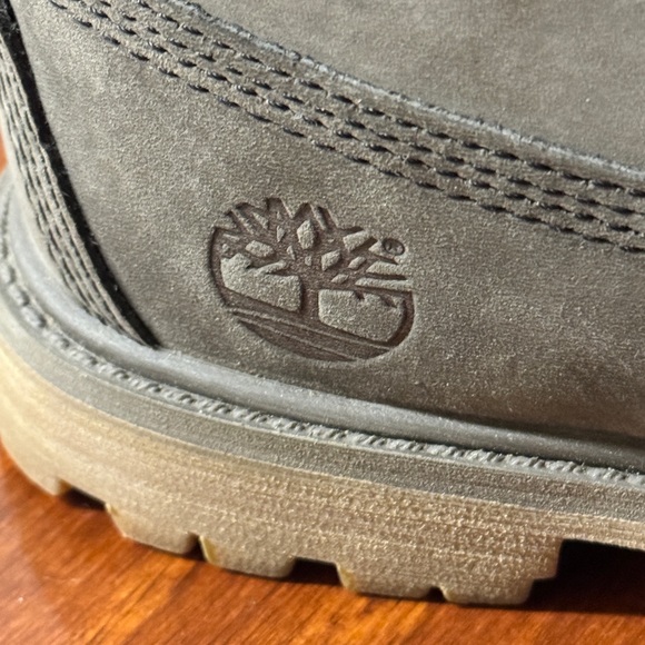 Timberland WOMEN'S 6-INCH PREMIUM WATERPROOF  BOOTS Gray Size 6 A12LH A3840 - Picture 4 of 9